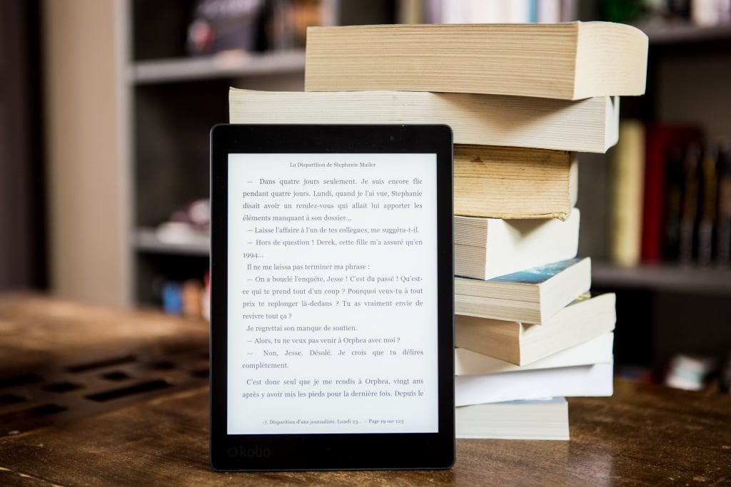 Lead Generation Ebook Tips on an ebook reader