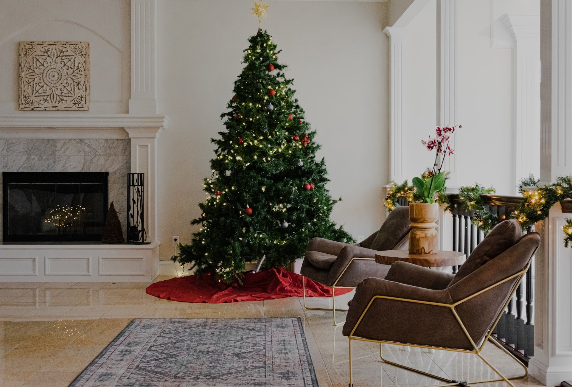 Real Estate Holidays House Staging